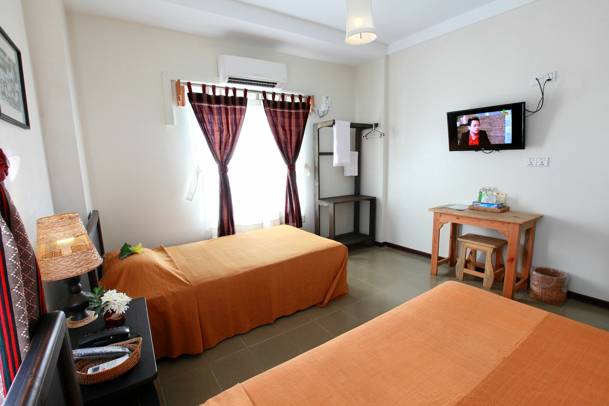 A Little Bit Of Mandalay Tavern Luaran gambar